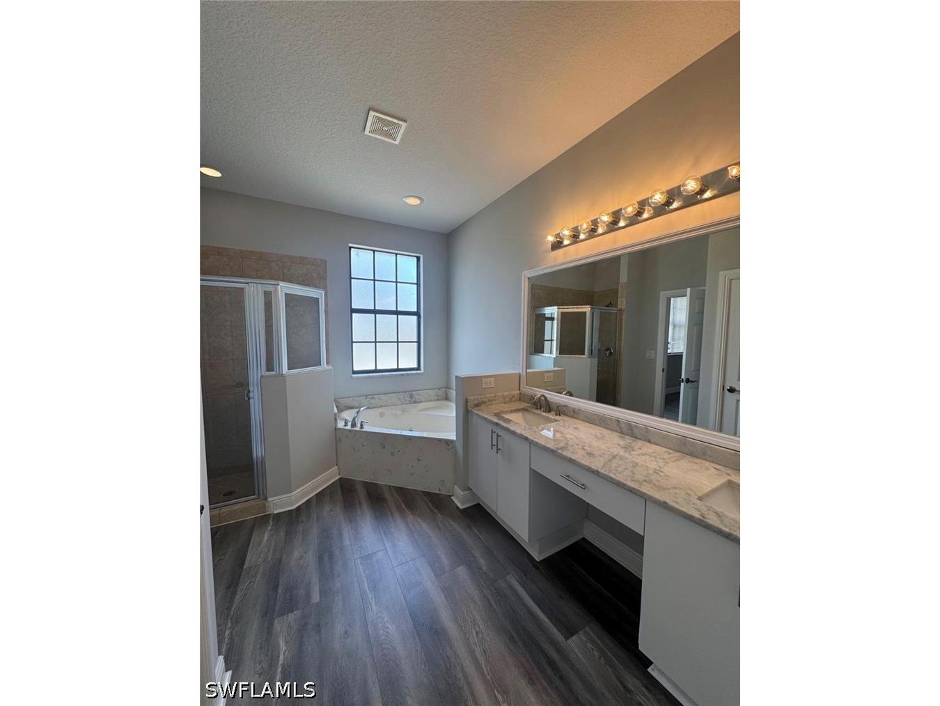 7614 Bristol Circle Naples FL 34120 226019375 image11