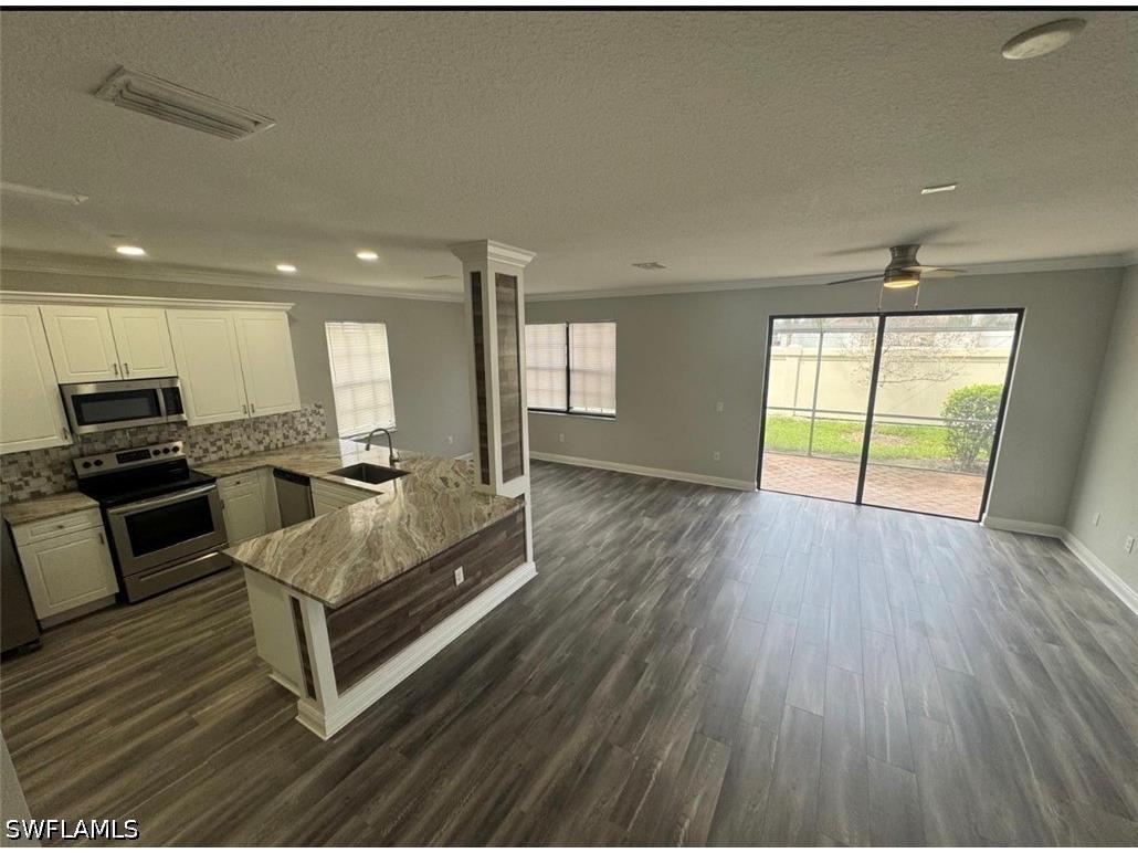 7614 Bristol Circle Naples FL 34120 226019375 image12
