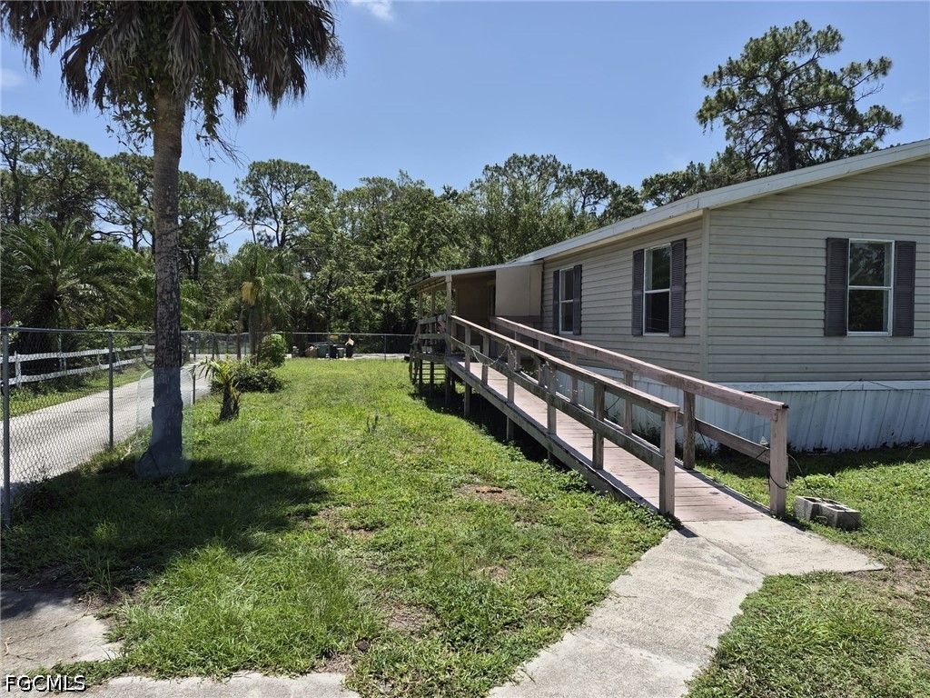 7616 Marx Drive North Fort Myers FL 33917 2026026126 image1