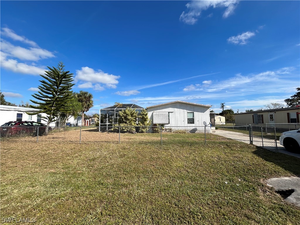 7617 Peyraud Drive North Fort Myers FL 33917 224004265 image1