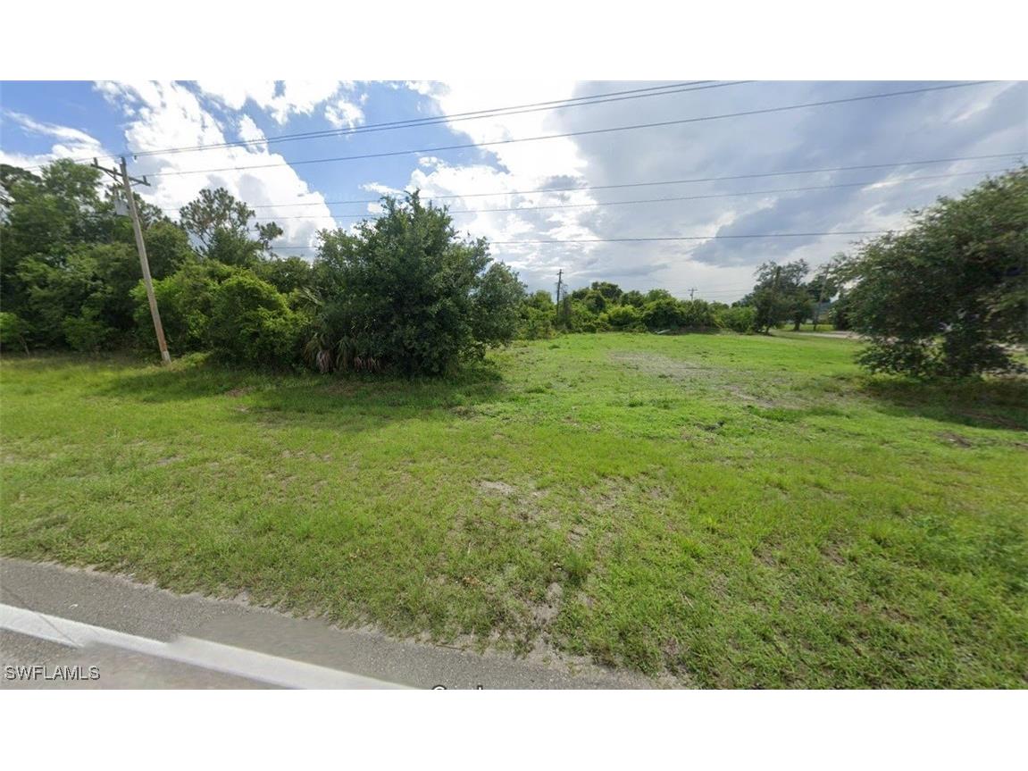 762 Bell Boulevard S Lehigh Acres FL 33974 225056350 image1