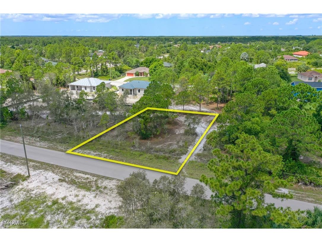 762 Crystal Avenue S Lehigh Acres FL 33974 2025004076 image1