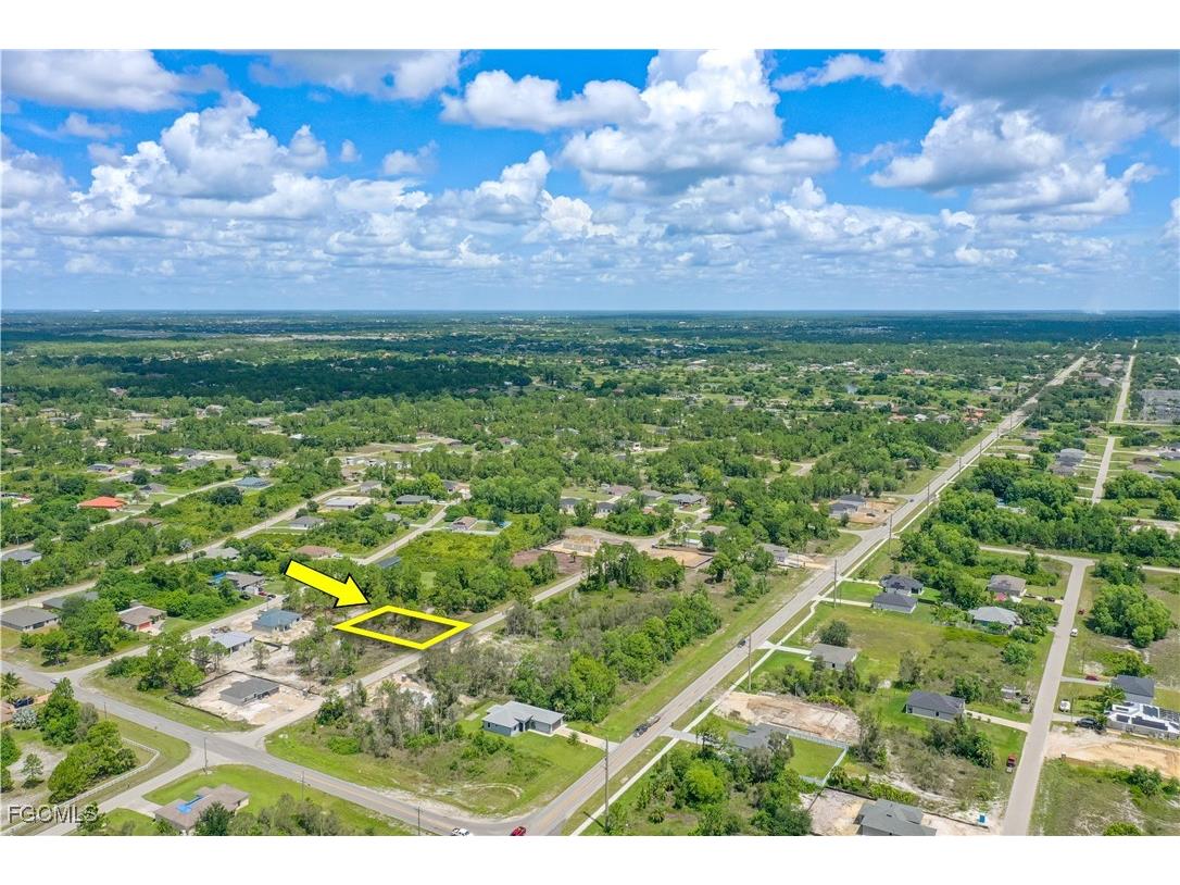 762 Crystal Avenue S Lehigh Acres FL 33974 2025004076 image2