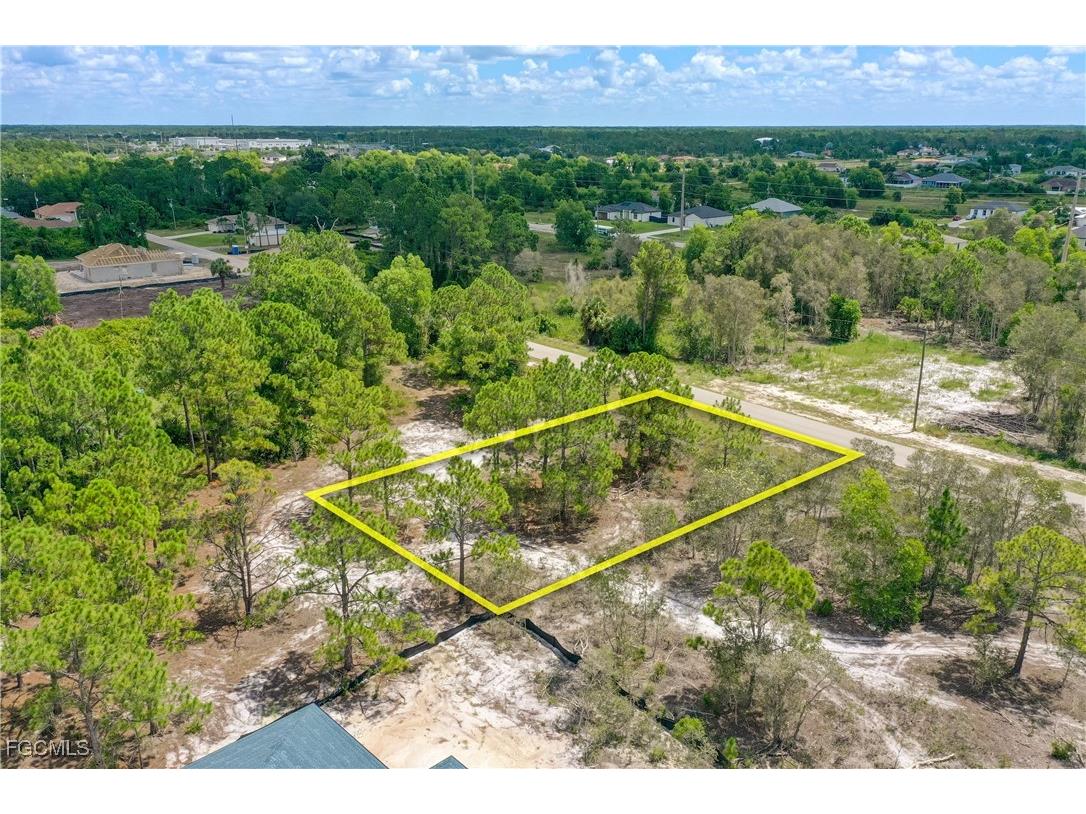 762 Crystal Avenue S Lehigh Acres FL 33974 2025004076 image5