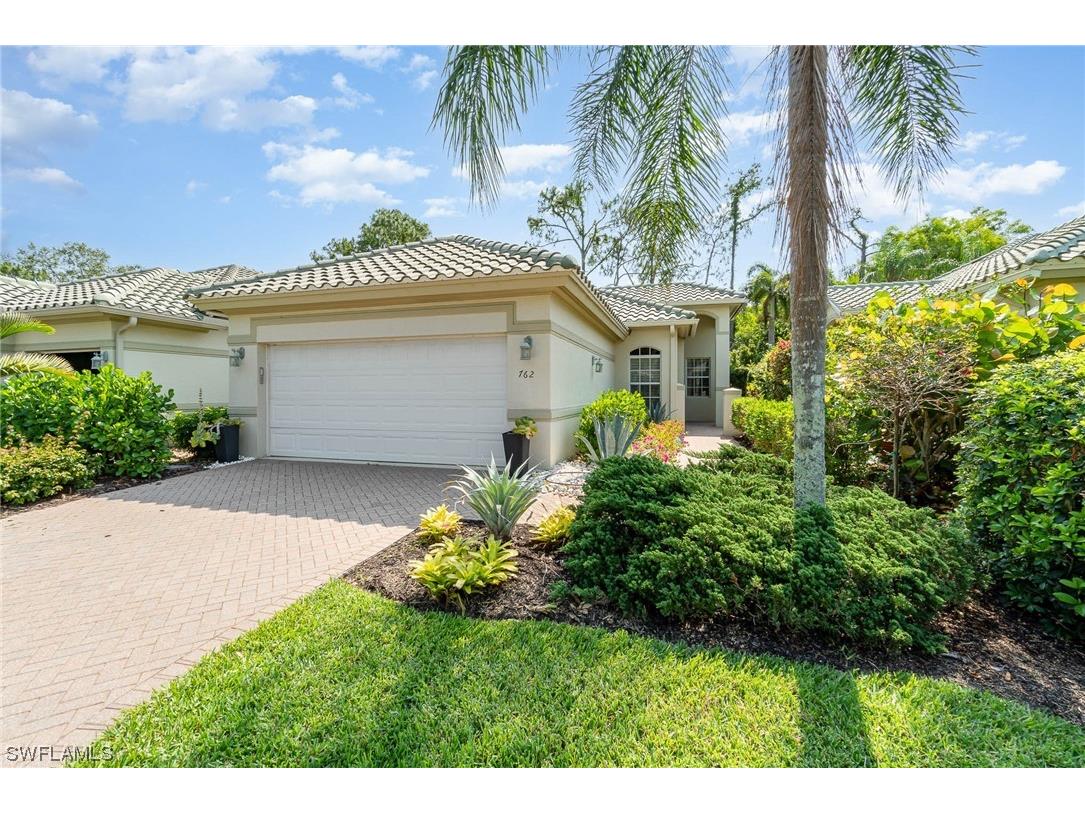 762 Vistana Circle #56 Naples FL 34119 223033573 image1