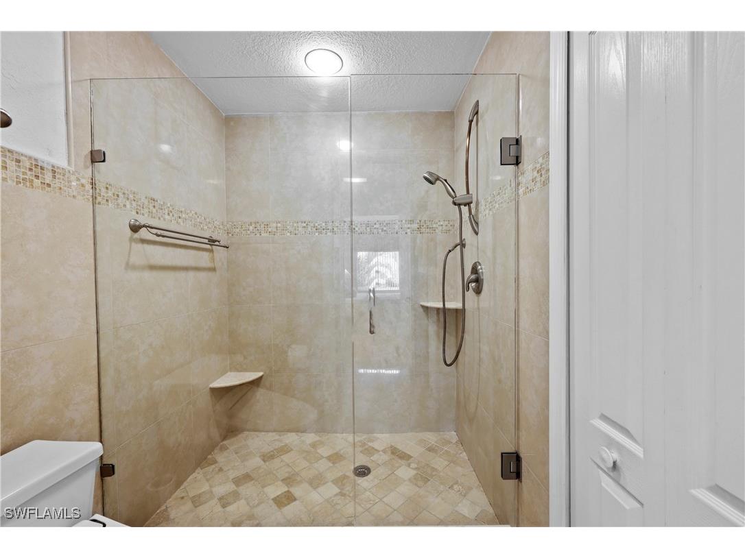 7622 Pebble Creek Circle #102 Naples FL 34108 225066447 image11