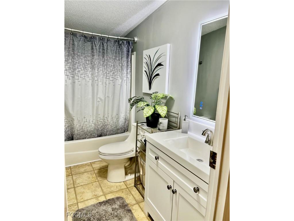 7623/7621 Breeze Drive North Fort Myers FL 33917 2025010656 image22