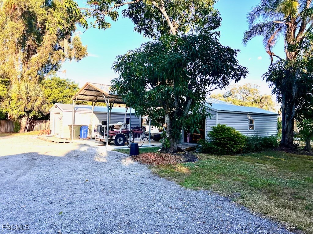 7623/7621 Breeze Drive North Fort Myers FL 33917 2025010656 image28