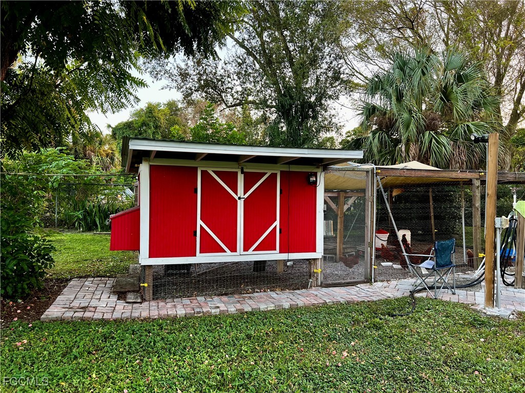 7623/7621 Breeze Drive North Fort Myers FL 33917 2025010656 image30