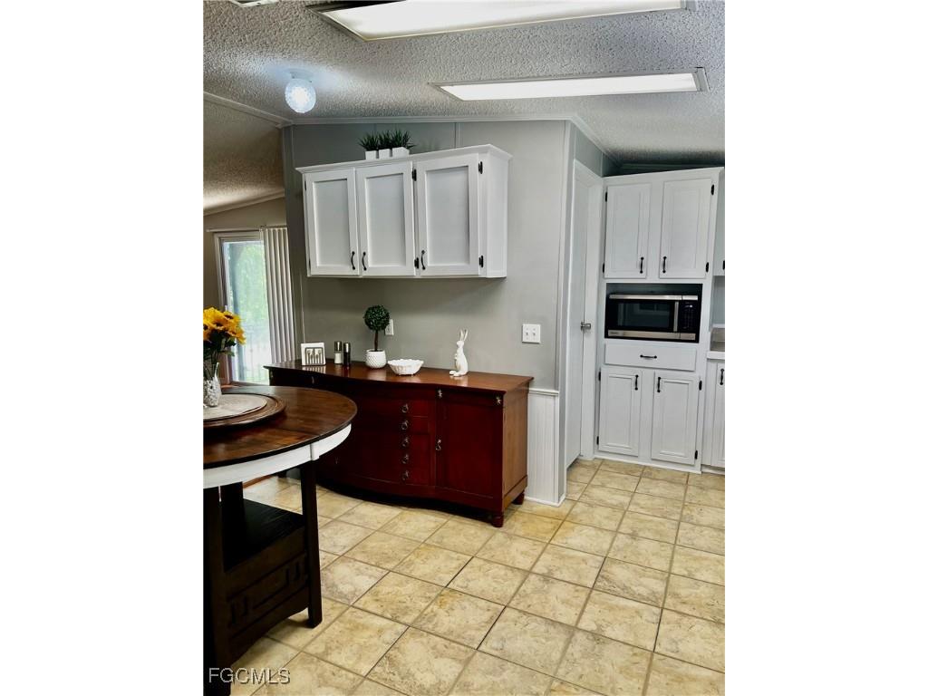 7623/7621 Breeze Drive North Fort Myers FL 33917 2025010656 image9