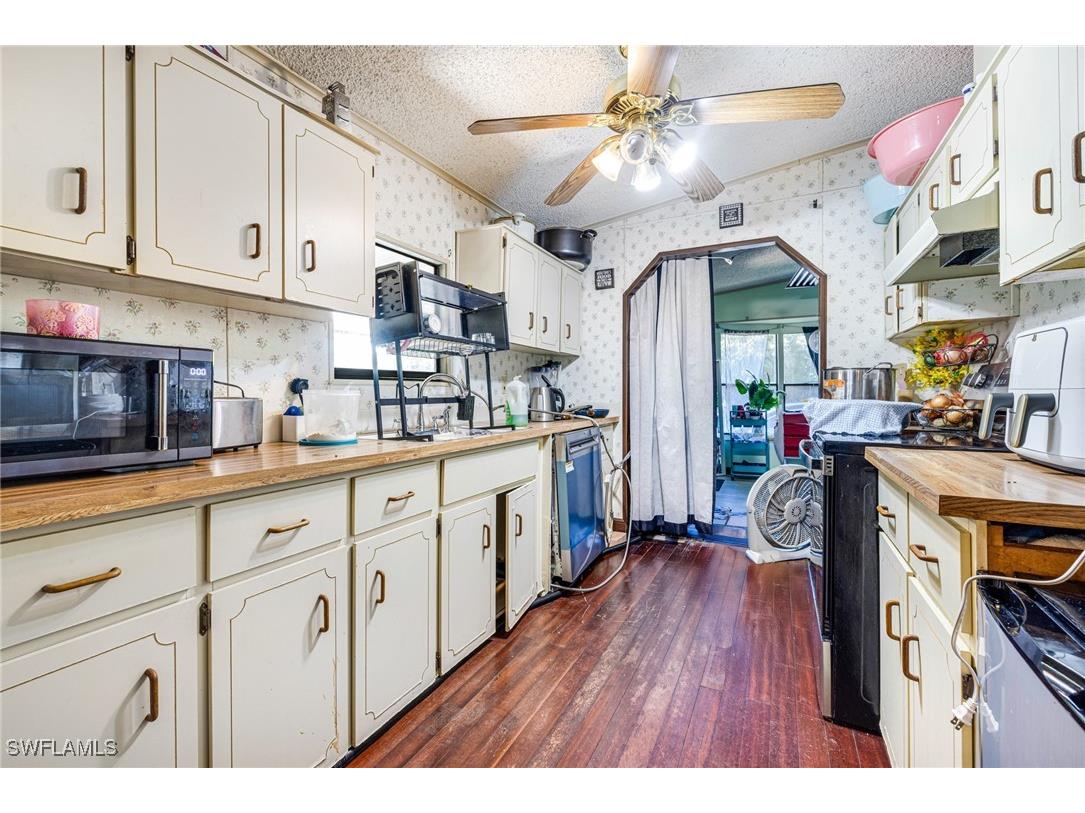 7627 Peyraud Drive North Fort Myers FL 33917 225079303 image10