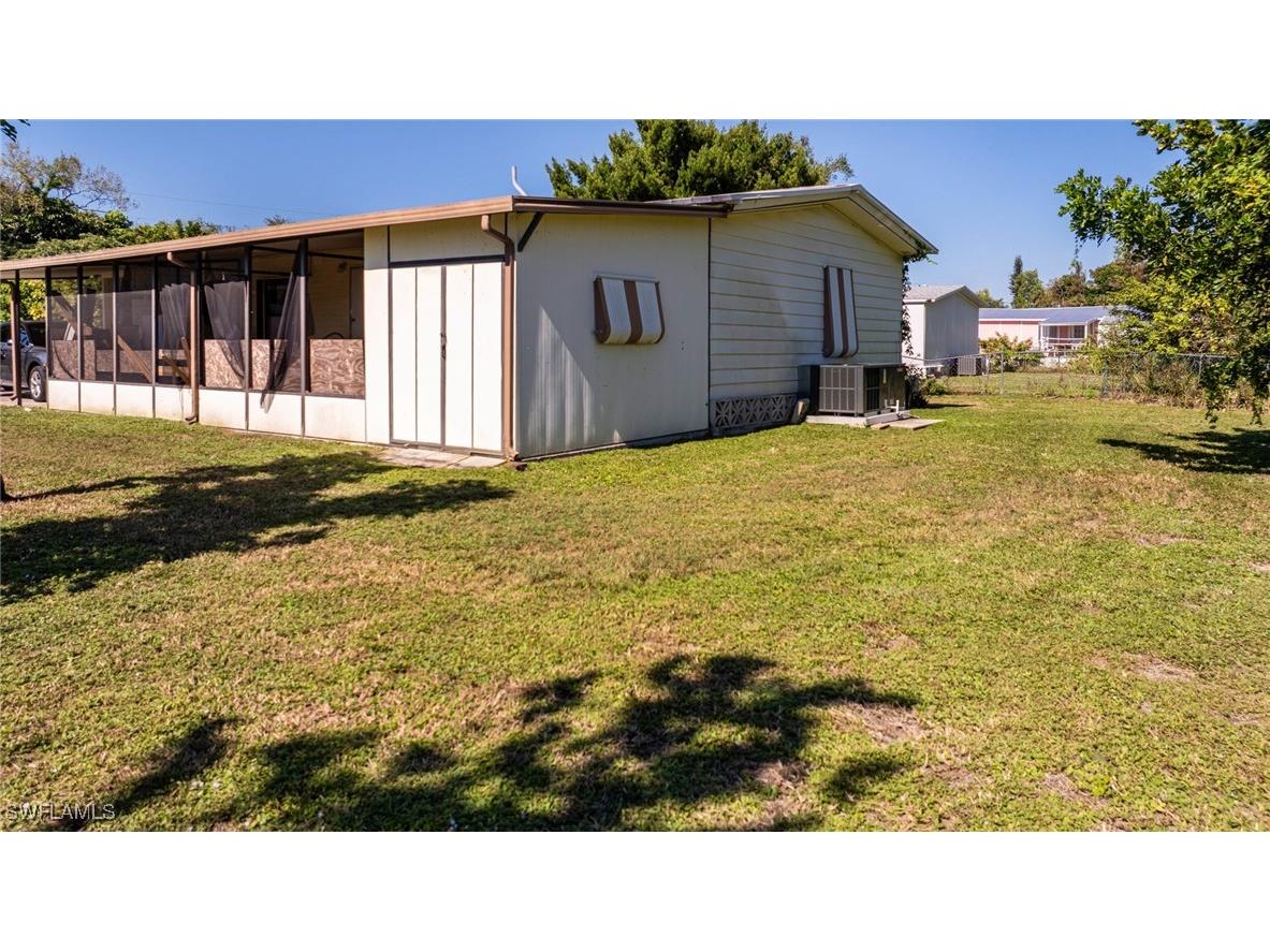 7627 Peyraud Drive North Fort Myers FL 33917 225079303 image16