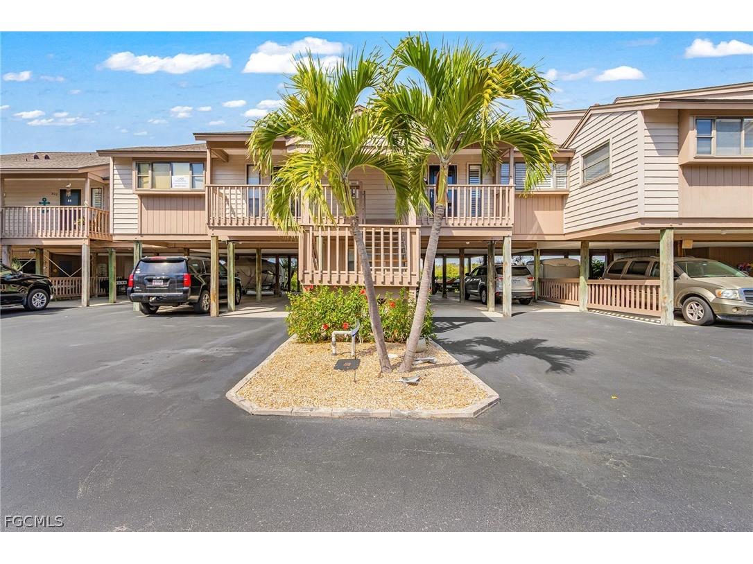 7628 Captains Harbor Drive #404 Bokeelia FL 33922 2026010817 image3