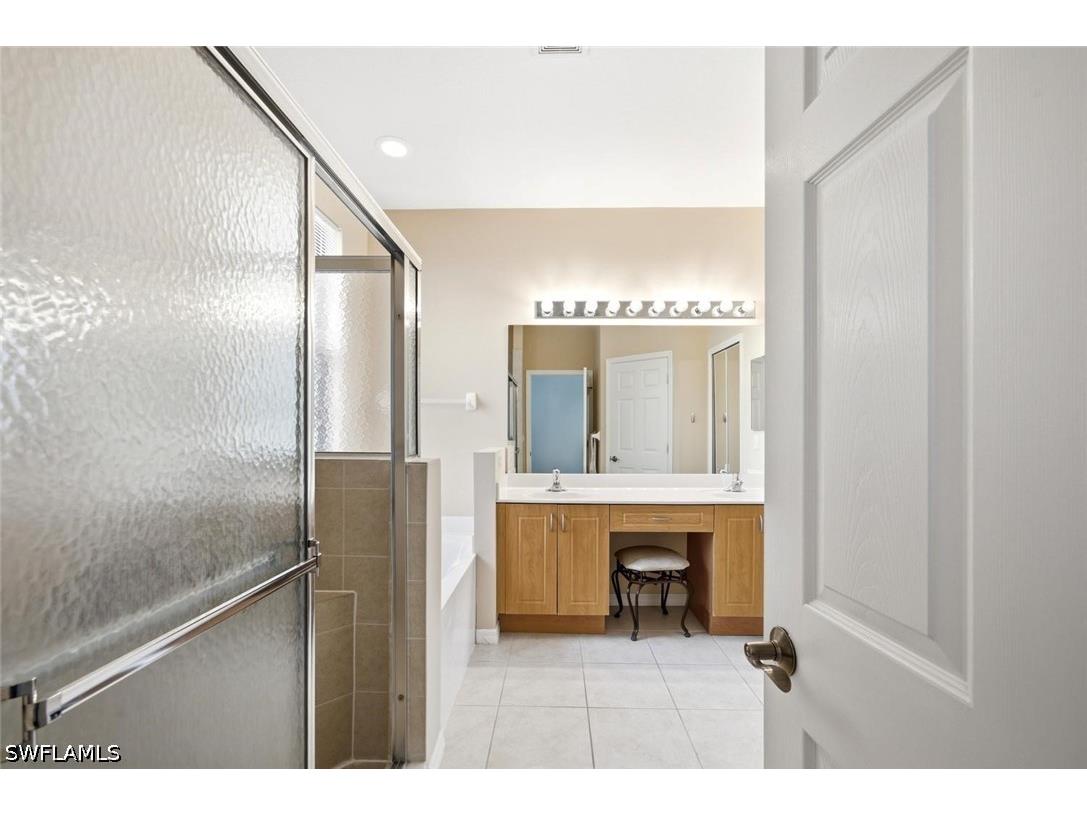 7631 Bristol Circle Naples FL 34120 226024561 image20