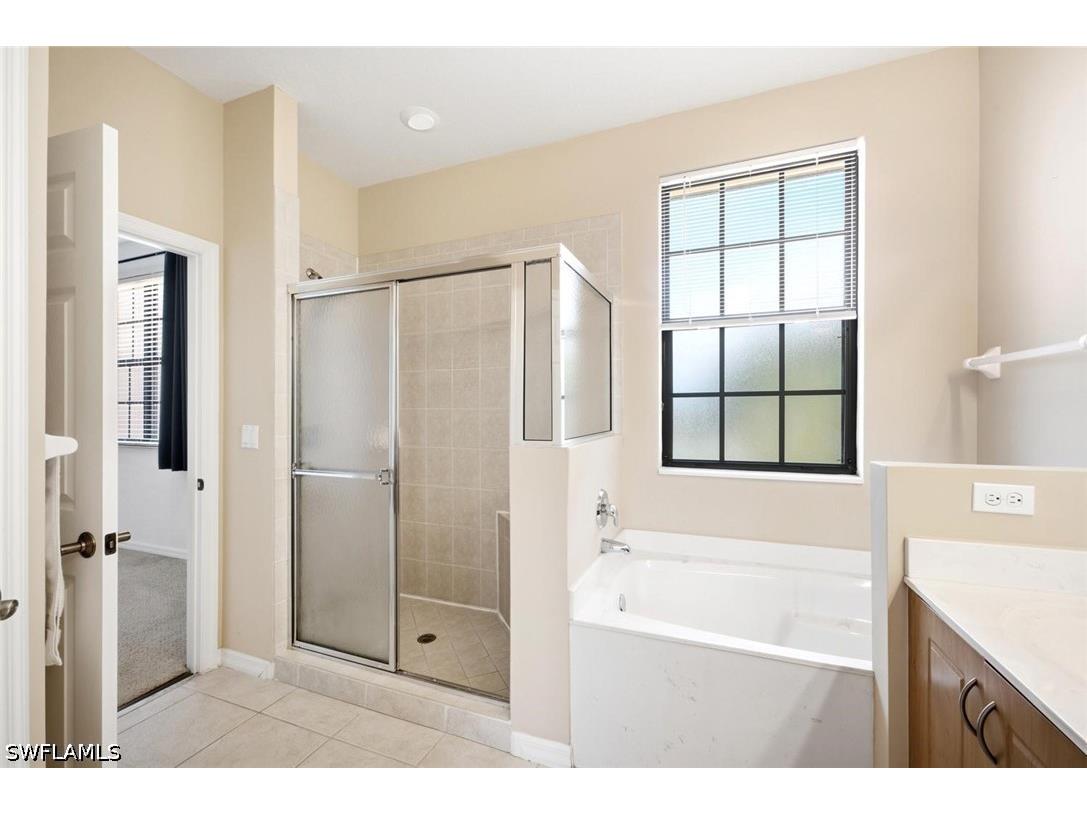 7631 Bristol Circle Naples FL 34120 226024561 image22