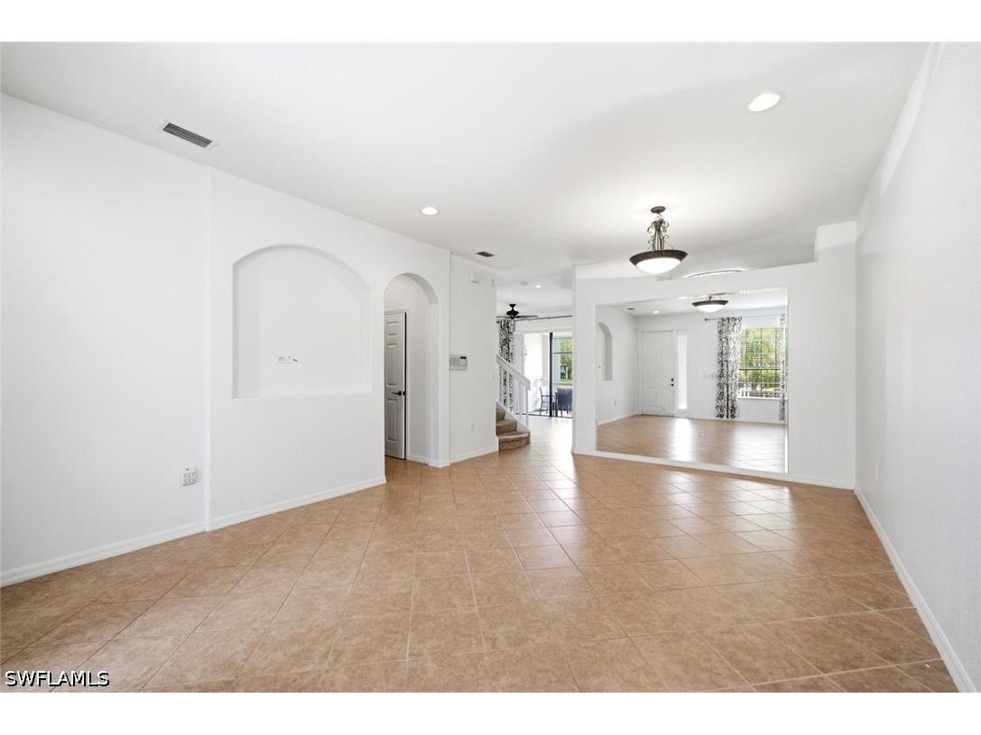7631 Bristol Circle Naples FL 34120 226024561 image4