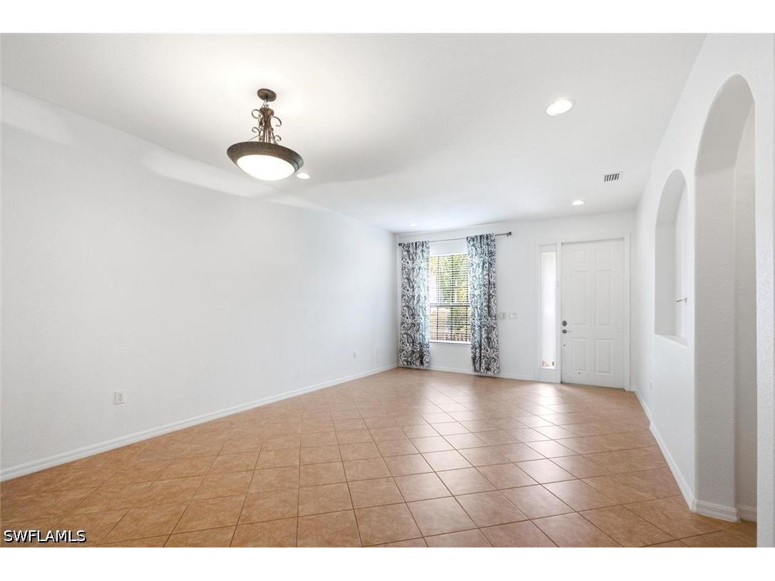 7631 Bristol Circle Naples FL 34120 226024561 image5