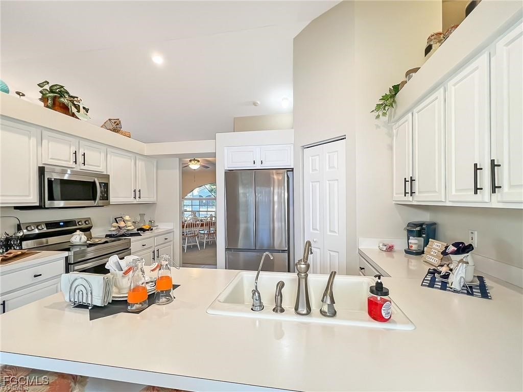 7631 Woodland Bend Circle Fort Myers FL 33912 2025023467 image12