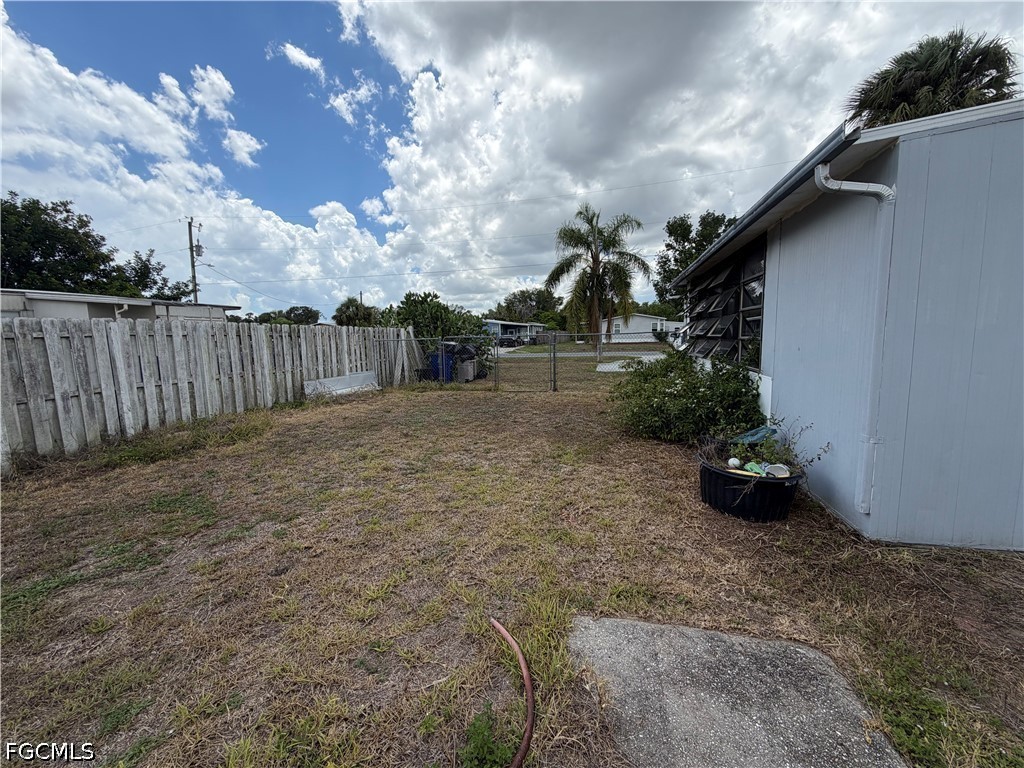 7633 Grady Drive North Fort Myers FL 33917 2026023467 image19