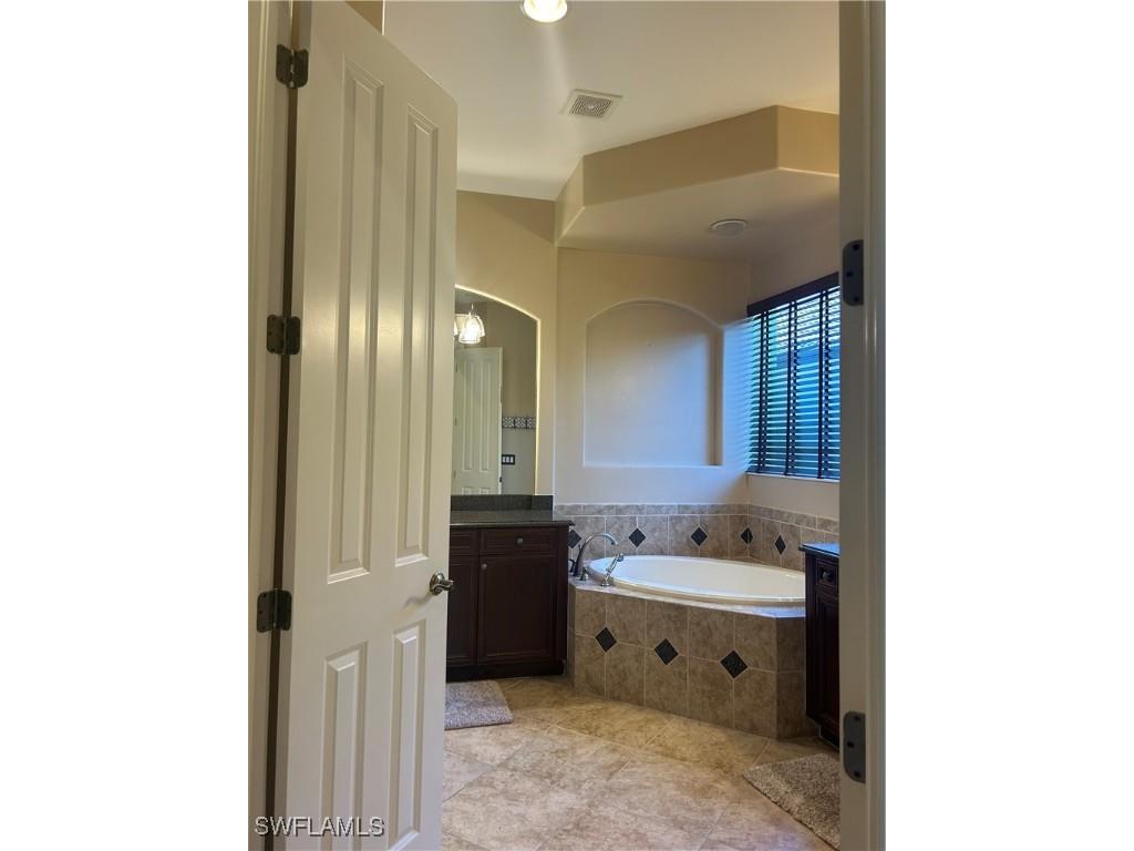 7636 Sussex Court Naples FL 34113 225067714 image21