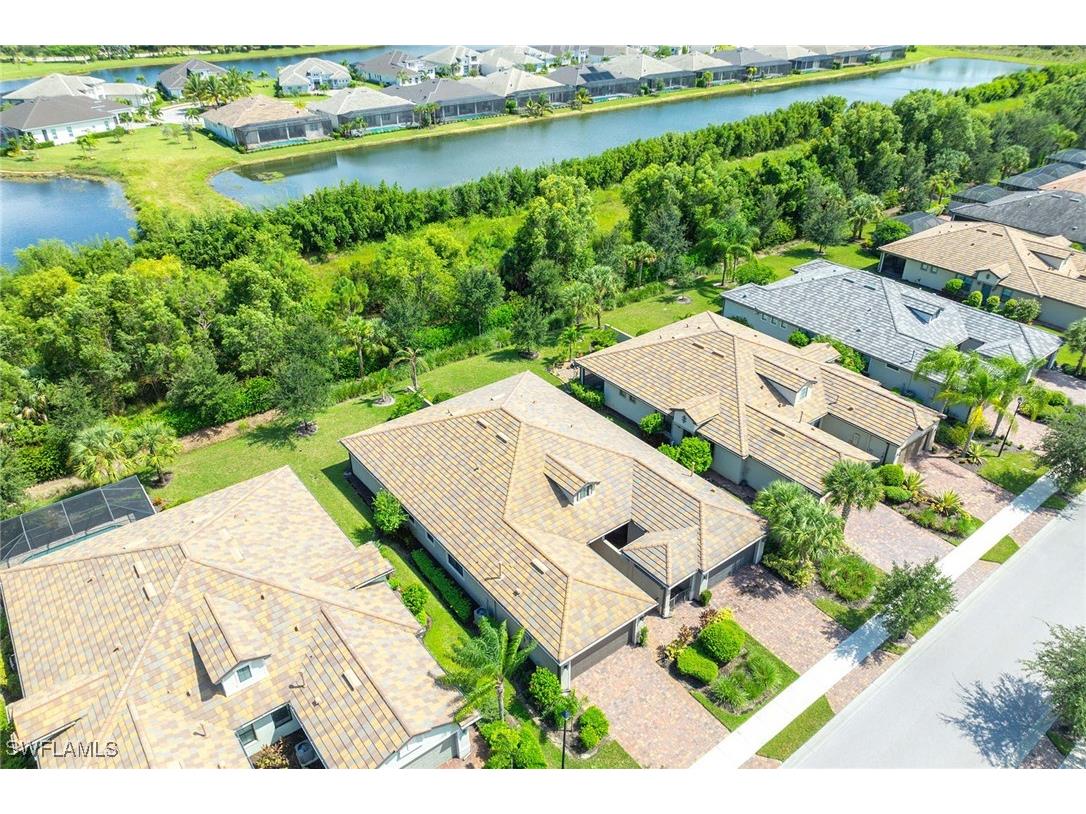 7638 Jacaranda Lane Naples FL 34114 224079403 image5