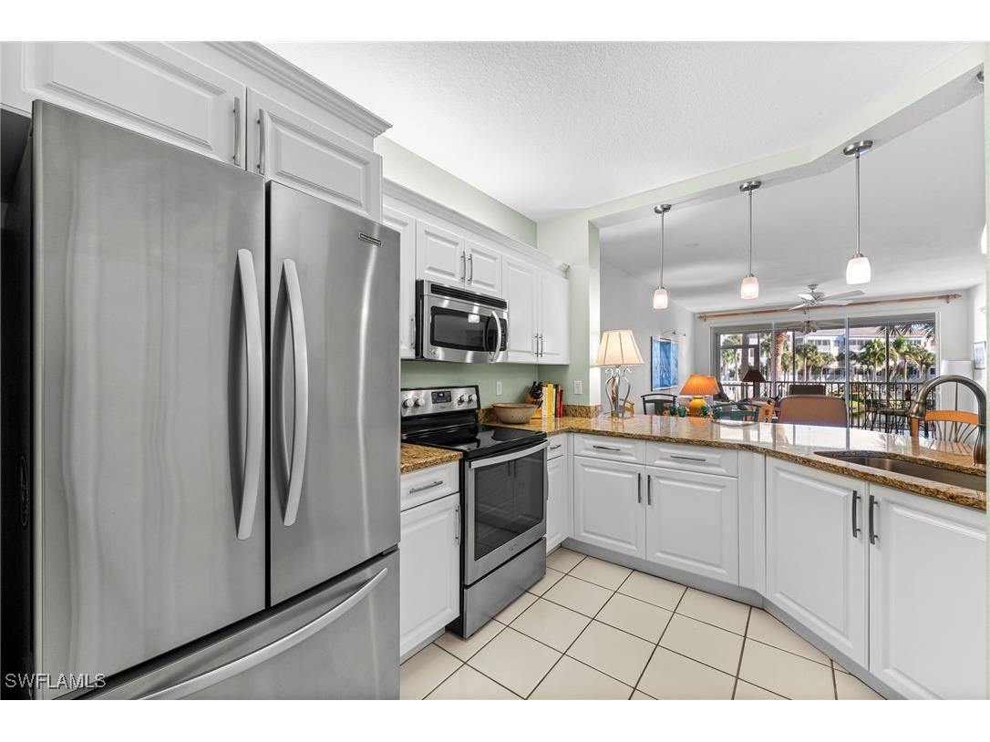 7638 Pebble Creek Circle #102 Naples FL 34108 226000842 image16