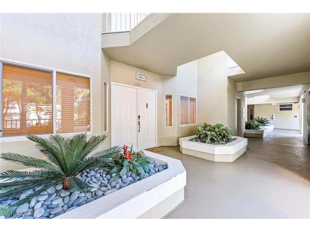 7638 Pebble Creek Circle #102 Naples FL 34108 226000842 image4
