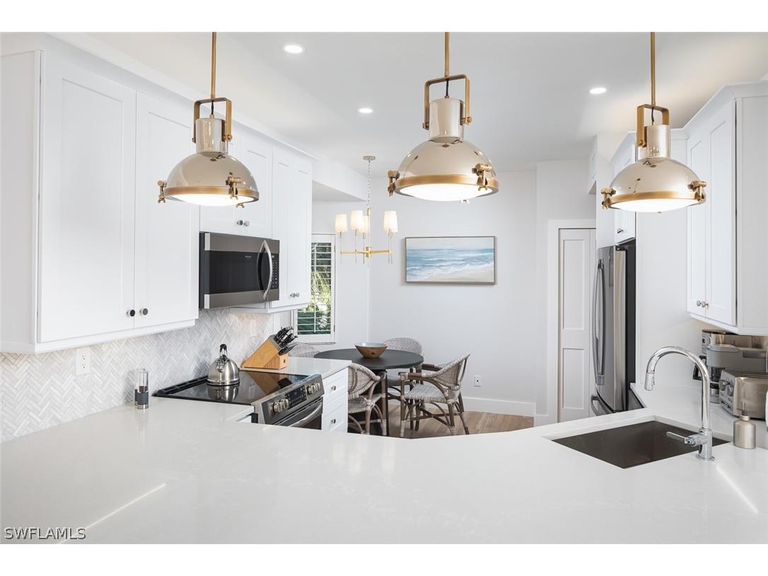 7638 Pebble Creek Circle #204 Naples FL 34108 226007350 image8