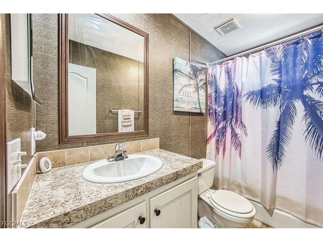 7638 Peyraud Drive North Fort Myers FL 33917 2026009668 image25