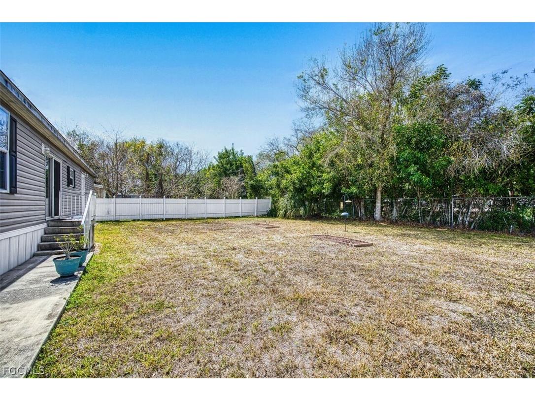 7638 Peyraud Drive North Fort Myers FL 33917 2026009668 image31
