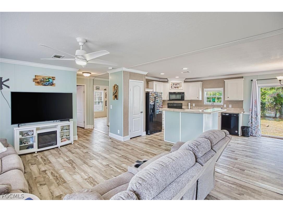 7638 Peyraud Drive North Fort Myers FL 33917 2026009668 image8