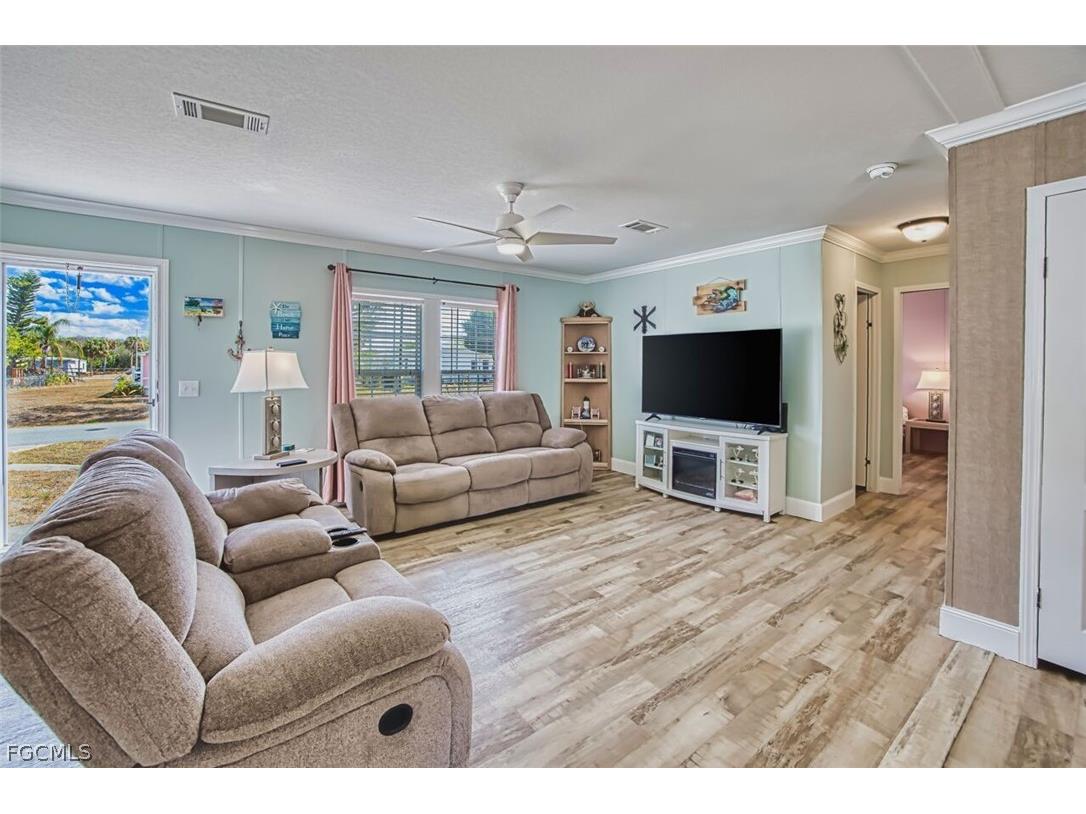 7638 Peyraud Drive North Fort Myers FL 33917 2026009668 image9