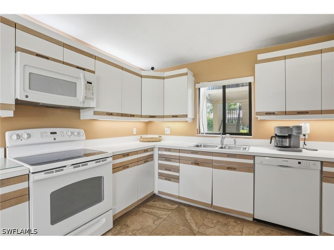 764 Eagle Creek Drive #103 Naples FL 34113 226013073 image7