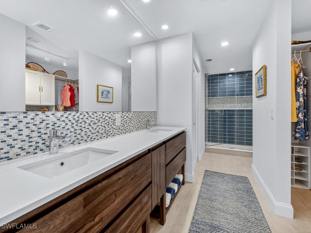 764 Eagle Creek Drive #104 Naples FL 34113 225067442 image16