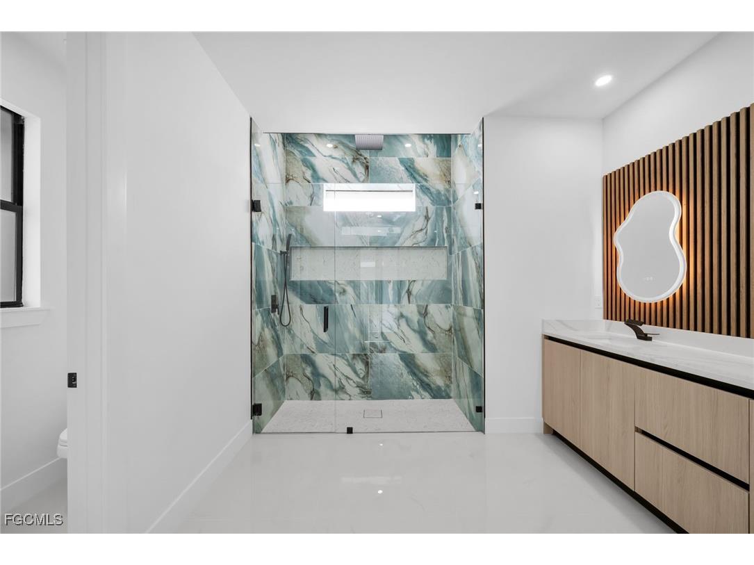 765 Central Street E Lehigh Acres FL 33974 2025021879 image18