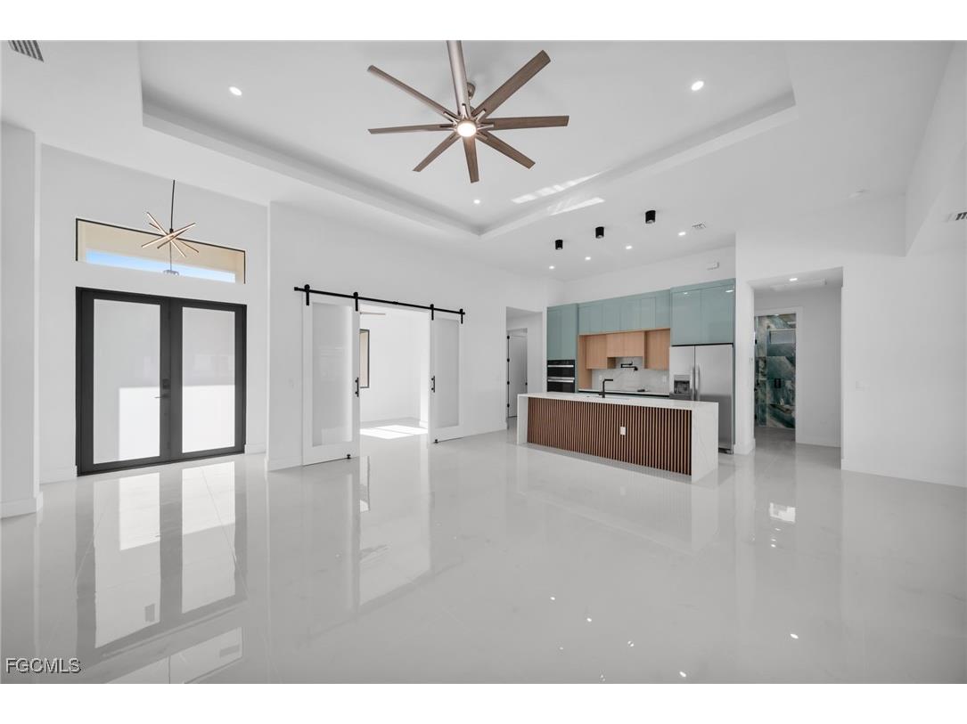 765 Central Street E Lehigh Acres FL 33974 2025021879 image5