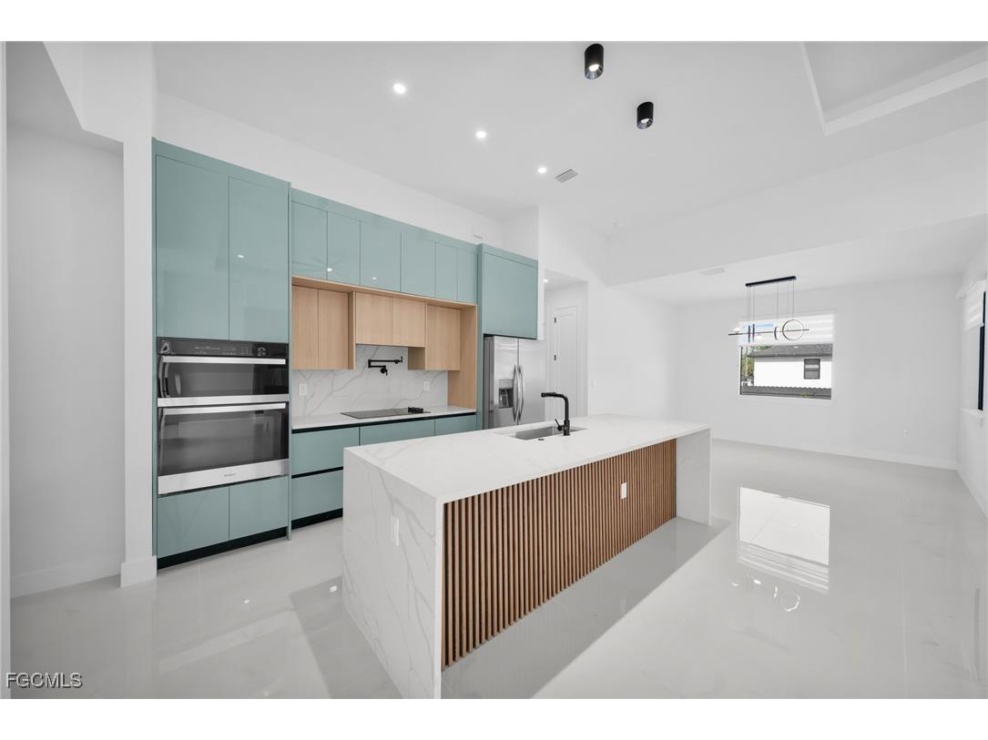 765 Central Street E Lehigh Acres FL 33974 2025021879 image7