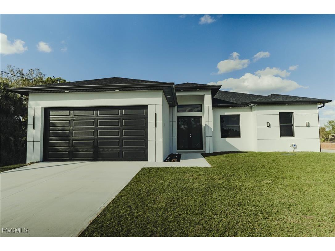 765 Chambers Street E Lehigh Acres FL 33974 2026004098 image2