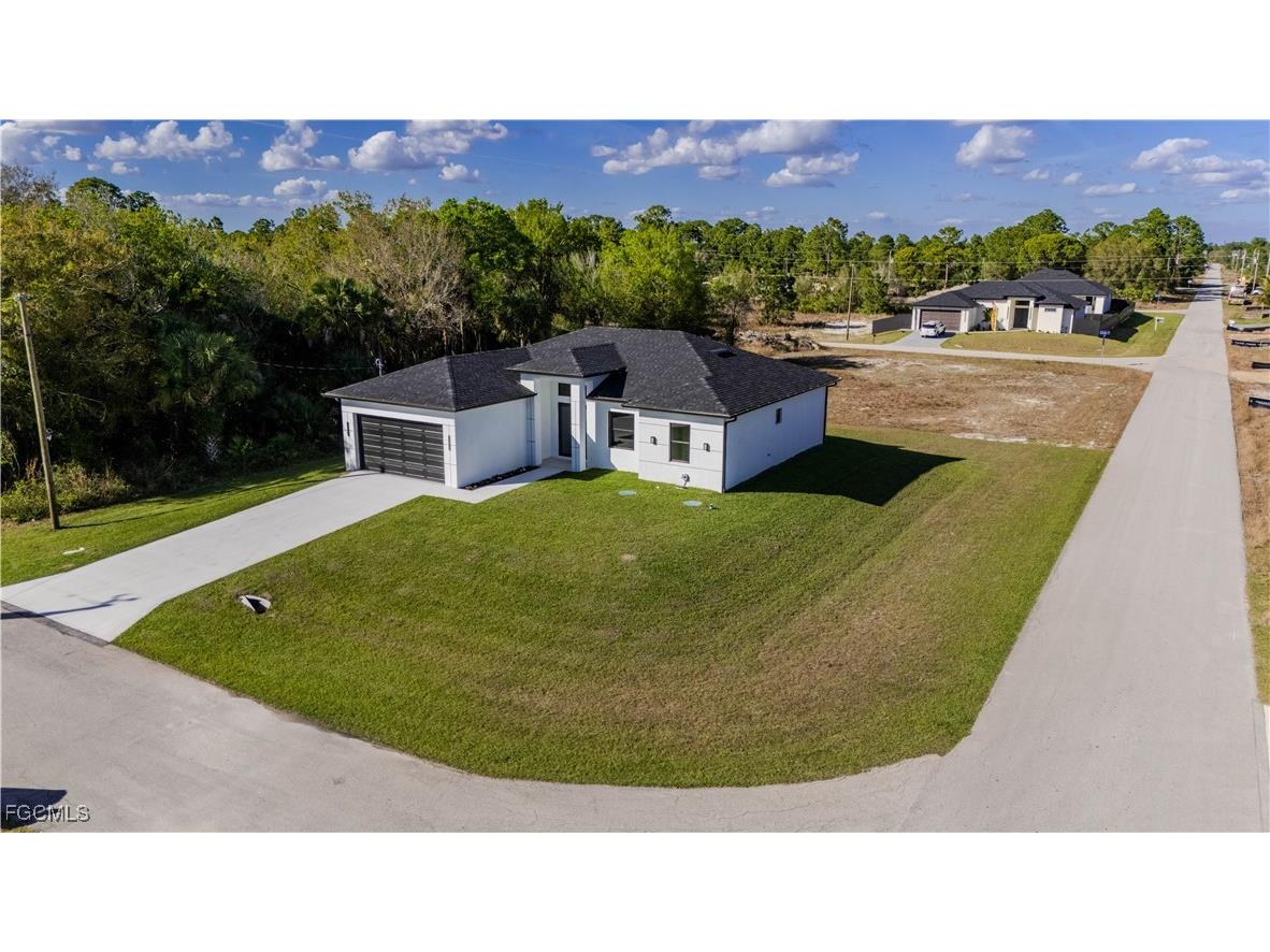 765 Chambers Street E Lehigh Acres FL 33974 2026004098 image3