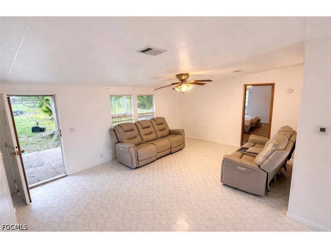 765 S Trebol Street Clewiston FL 33440 2026004315 image3