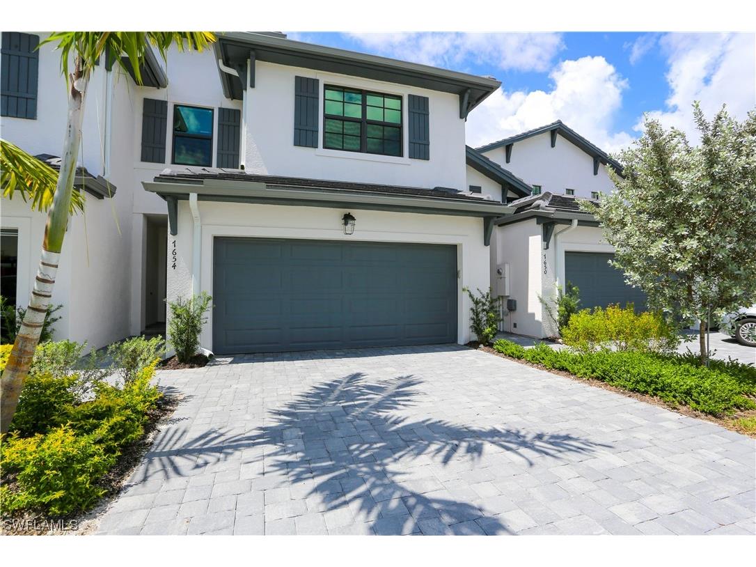 7654 Rockefeller Drive Naples FL 34119 223045939 image1