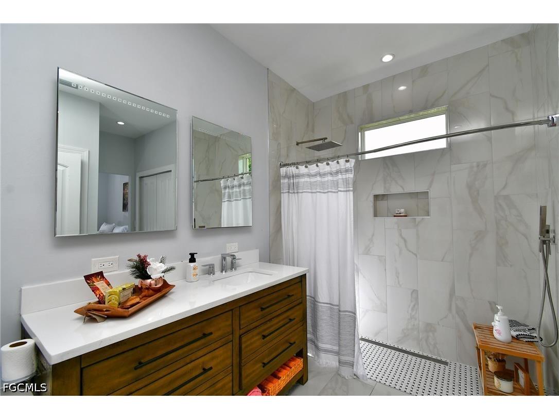 7655 17th Place Labelle FL 33935 2026017529 image22