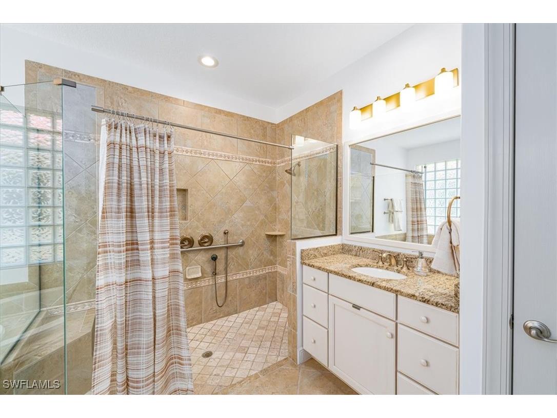 7655 Martino Circle Naples FL 34112 225063926 image13