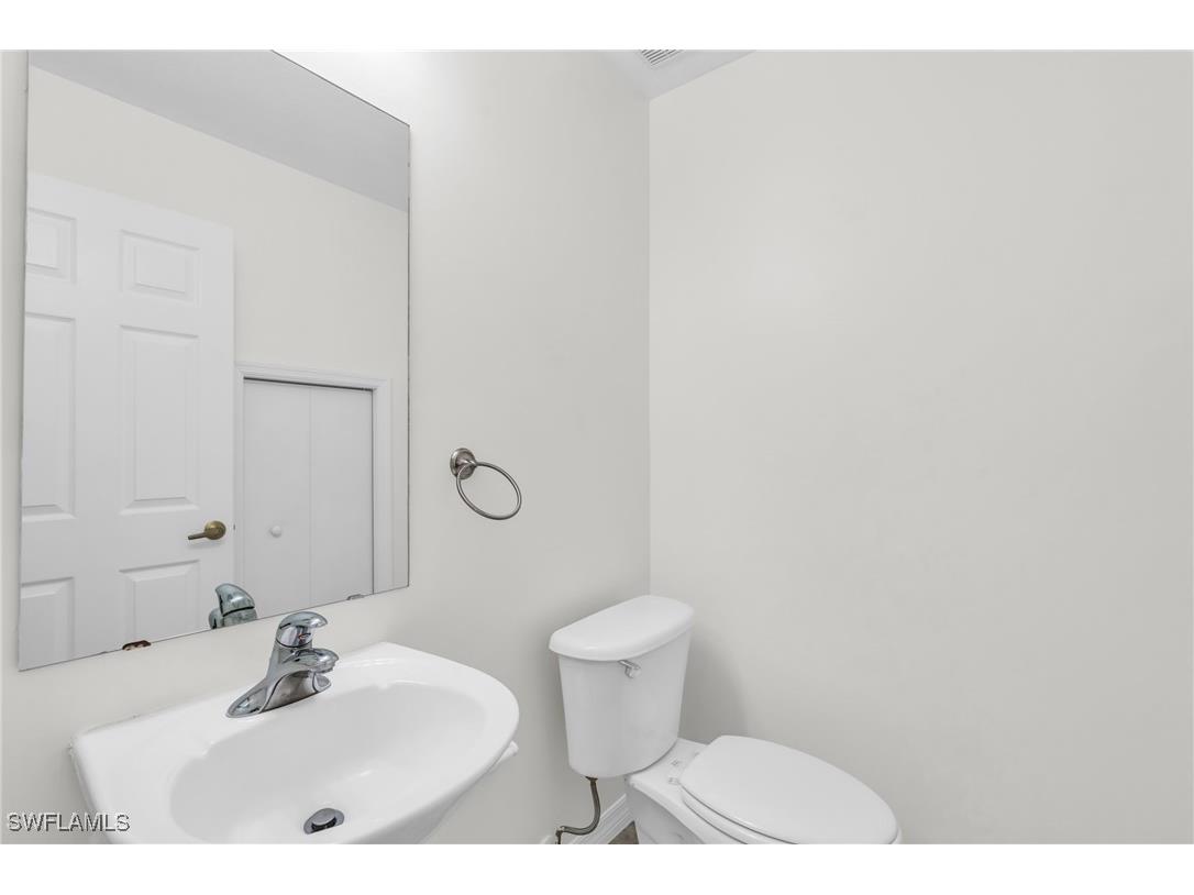 7655 Meadow Lakes Drive #1002 Naples FL 34104 226003385 image20