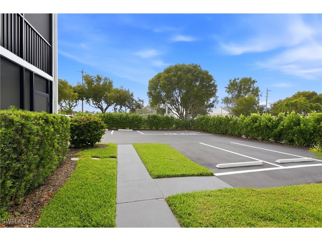 766 Central Ave. #113 Naples FL 34102 226000425 image4