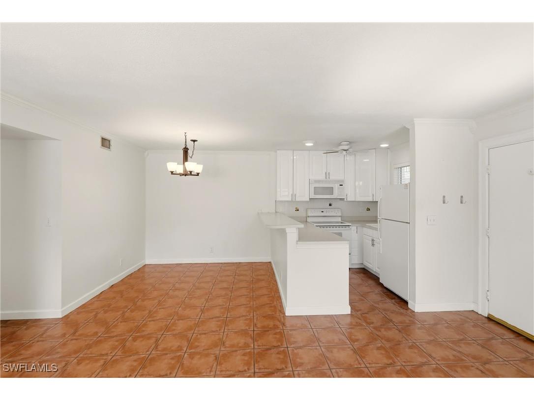 766 Central Ave. #113 Naples FL 34102 226000425 image8