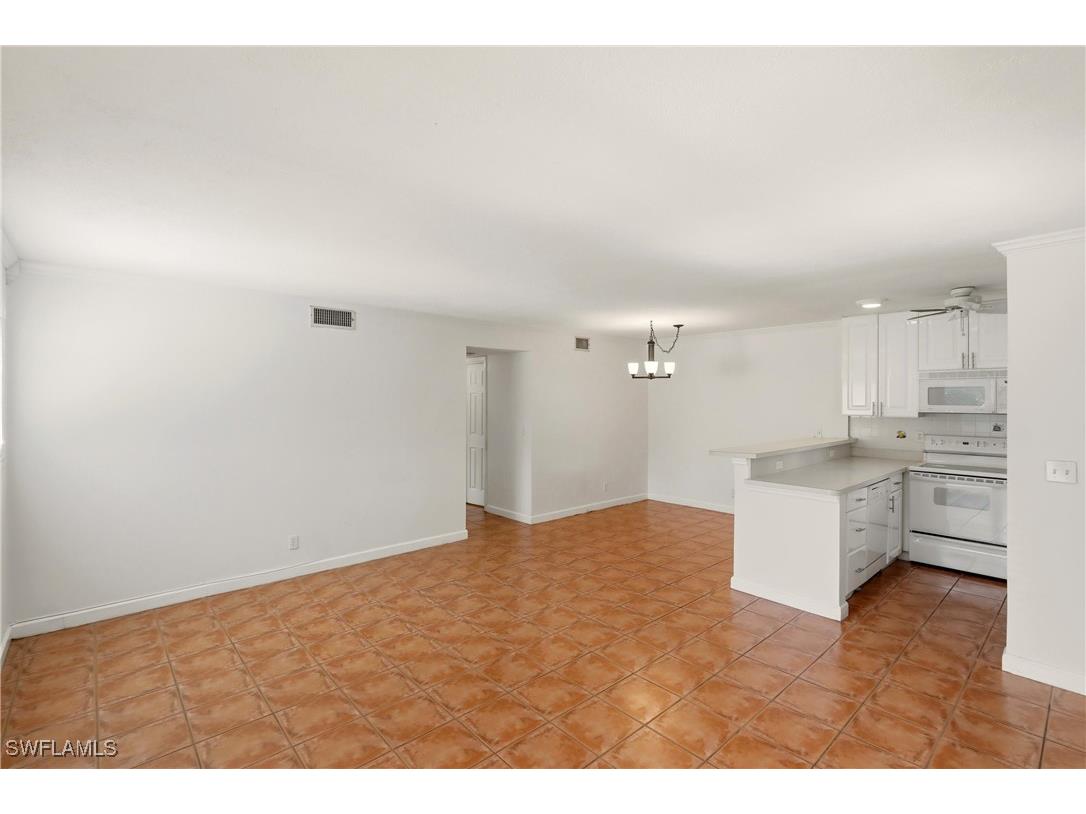 766 Central Ave. #113 Naples FL 34102 226000425 image9