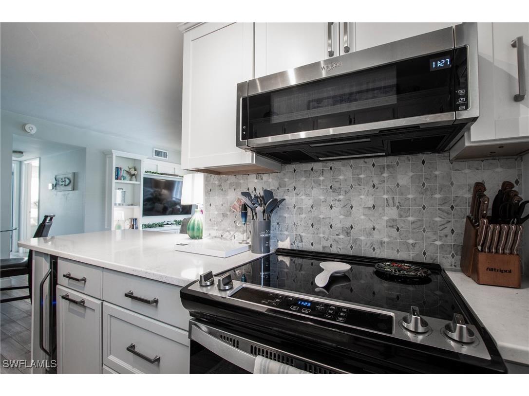 766 Central Avenue #112 Naples FL 34102 225066794 image7