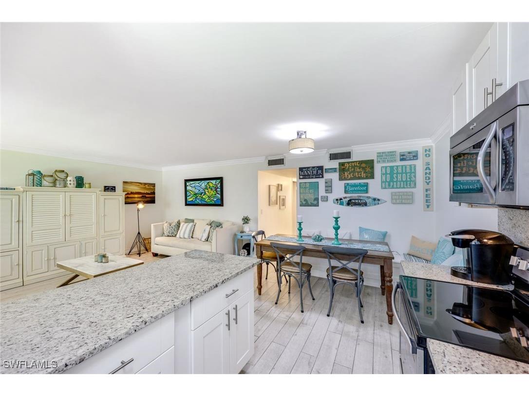 766 Central Avenue #117 Naples FL 34102 225069180 image13