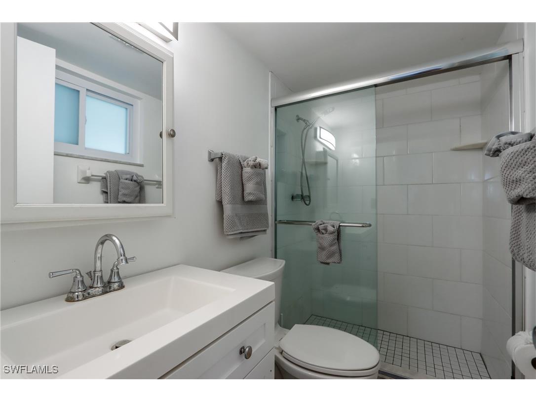 766 Central Avenue #119 Naples FL 34102 225039252 image11